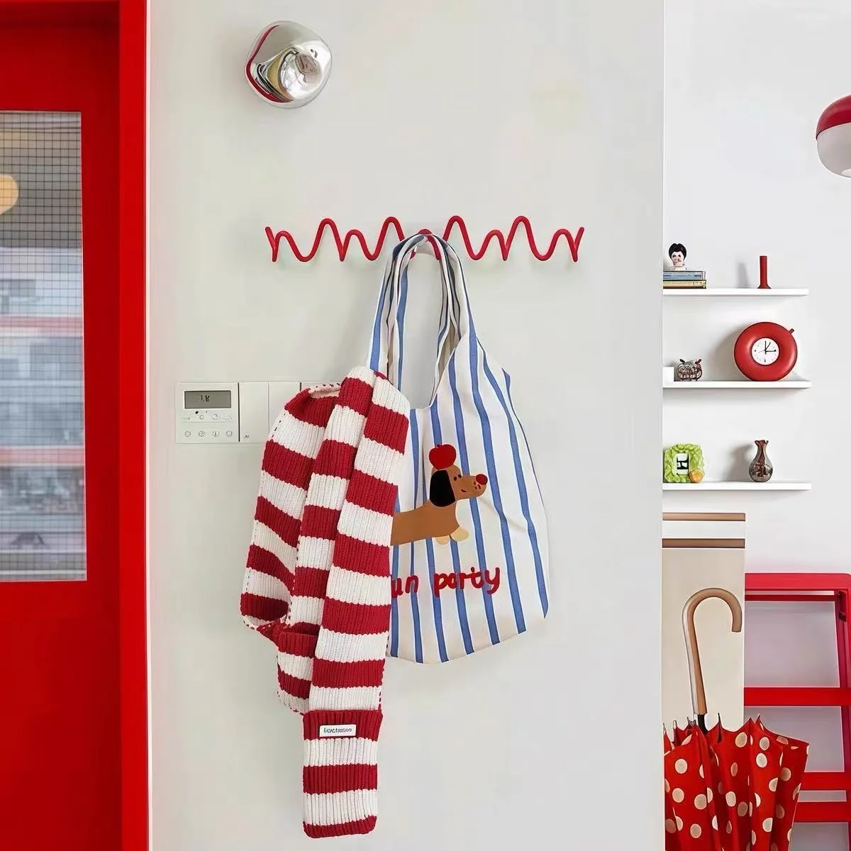 Porte-manteau mural décoratif en métal forme de vague, 3 ou 5 crochets – Image 3